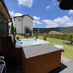 Chalet Bogema - Sauna, Bbq & Jacuzzi Апартаменты