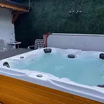 Chalet Bogema - Sauna, Bbq & Jacuzzi Apartment