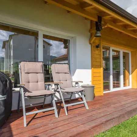 Adelheide - Spa, Bbq & Jacuzzi ベリ・イスカ