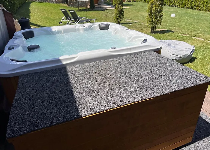 Adelheide - Spa, Bbq & Jacuzzi * Beli Iskar